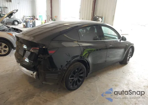 2023 Tesla Model Y Awd/Long Range Dual Motor All-Wheel Drive from USA, damaged, VIN 7SAYGDEE1PA165531